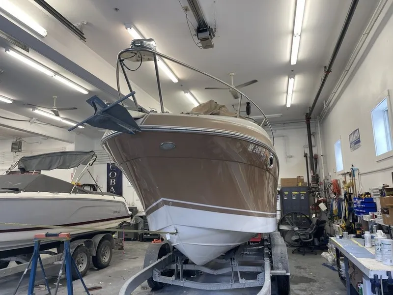 Slide: The Image of Four Winns 258 Vista 2008 - 21