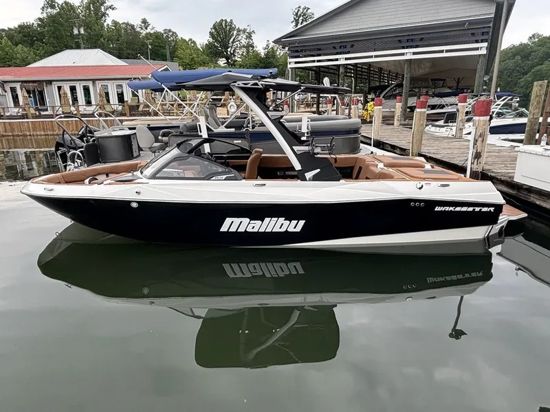 The Image of Malibu Wakesetter 23 LSV 2025 - 1