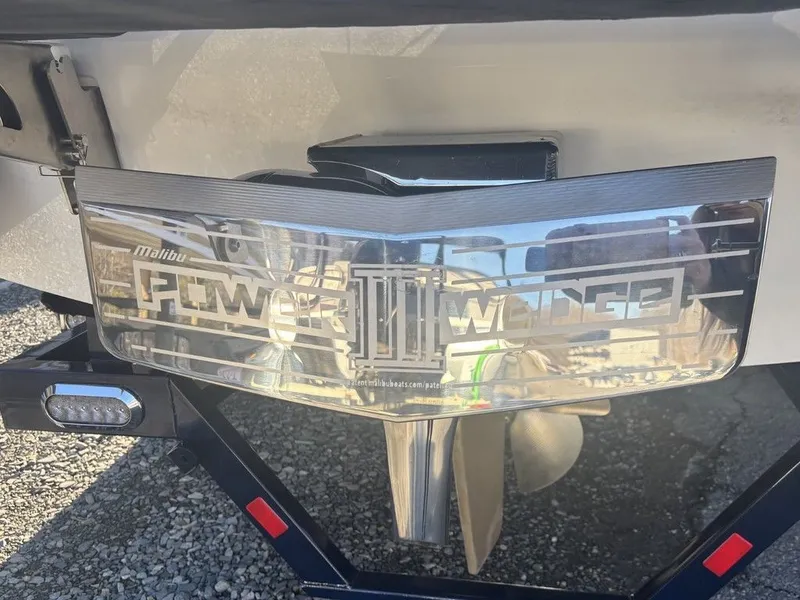 Slide: The Image of Malibu Wakesetter 24 MXZ 2025 - 4