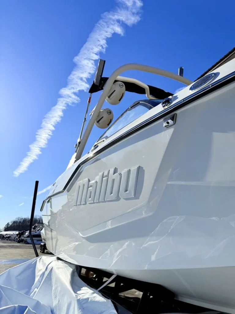 Slide: The Image of Malibu M230 2025 - 3