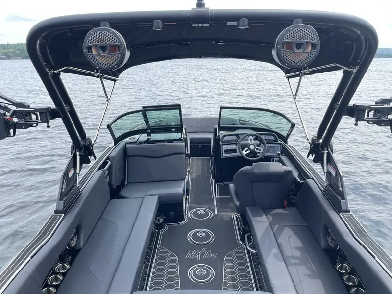 Slide: The Image of MasterCraft NXT-22 Icon Package 2025 - 10