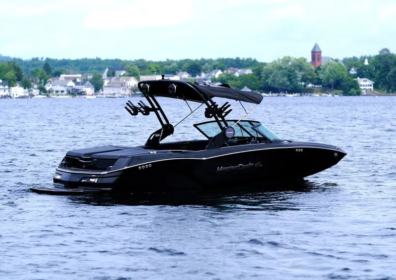 Slide: The Image of MasterCraft NXT-22 Icon Package 2025 - 3