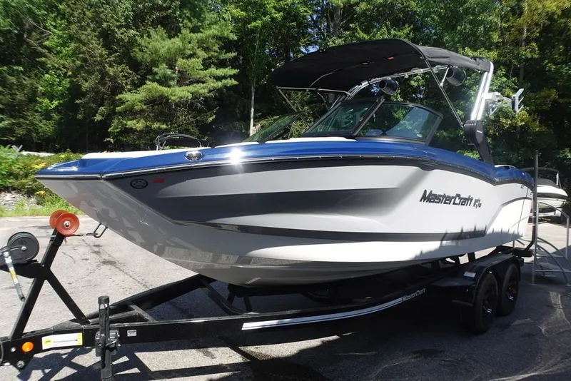 Slide: The Image of MasterCraft NXT21 2024 - 4