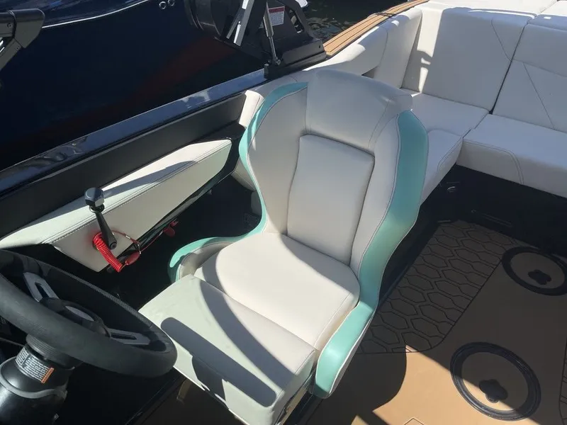 Slide: The Image of MasterCraft NXT21 2024 - 21