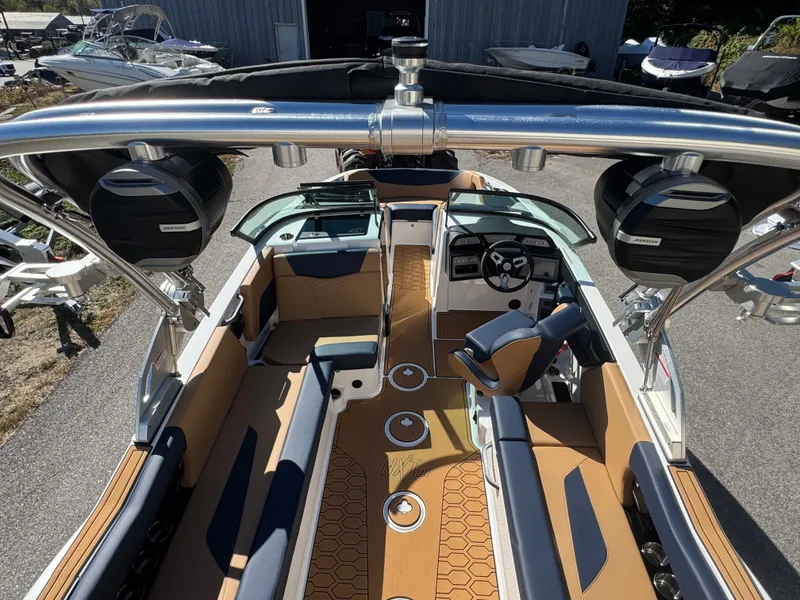 Slide: The Image of MasterCraft NXT22 2026 - 35