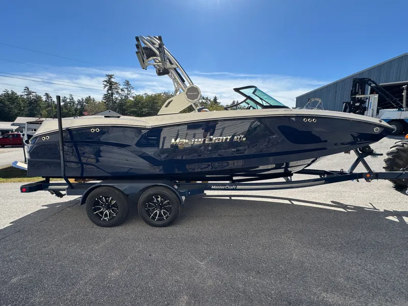 Slide: The Image of MasterCraft NXT22 2026 - 7