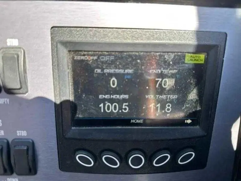 Slide: The Image of MasterCraft NXT24 2022 - 10