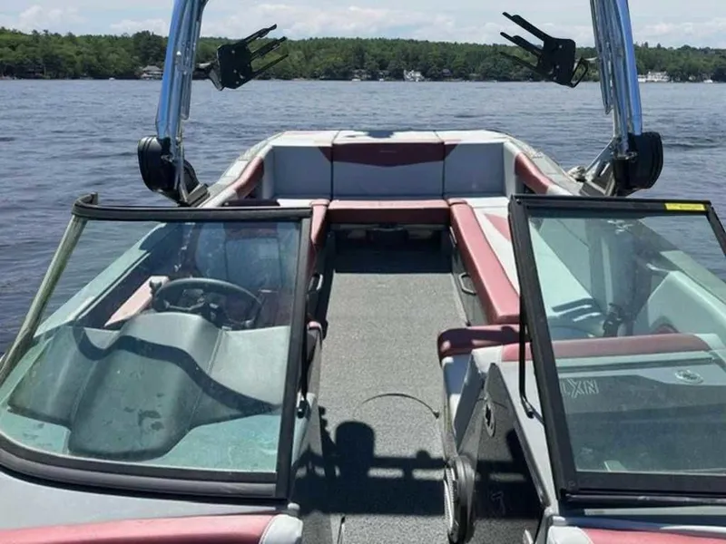 Slide: The Image of MasterCraft NXT24 2022 - 3