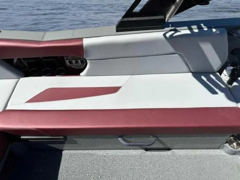 Slide: The Image of MasterCraft NXT24 2022 - 7