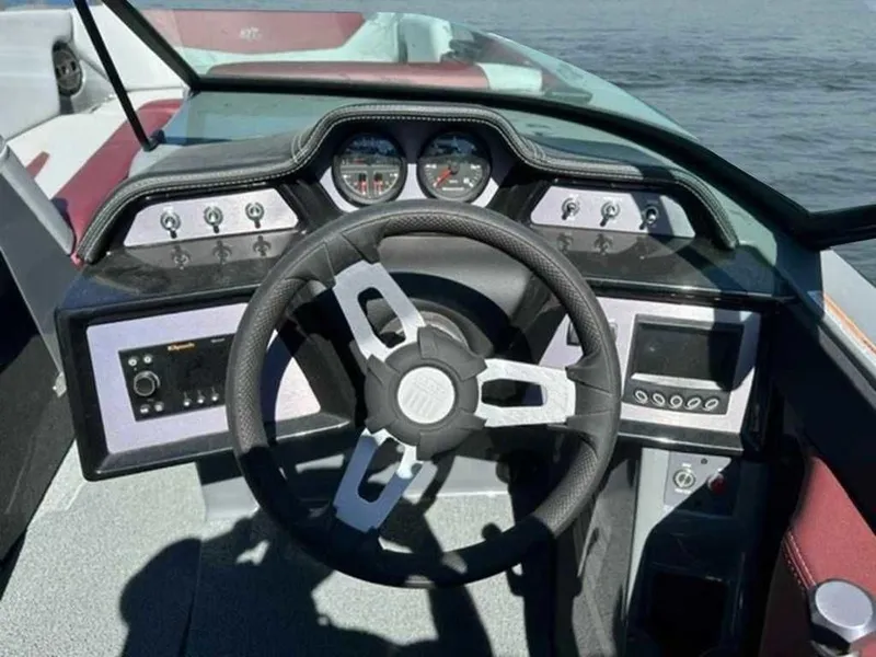 Slide: The Image of MasterCraft NXT24 2022 - 8