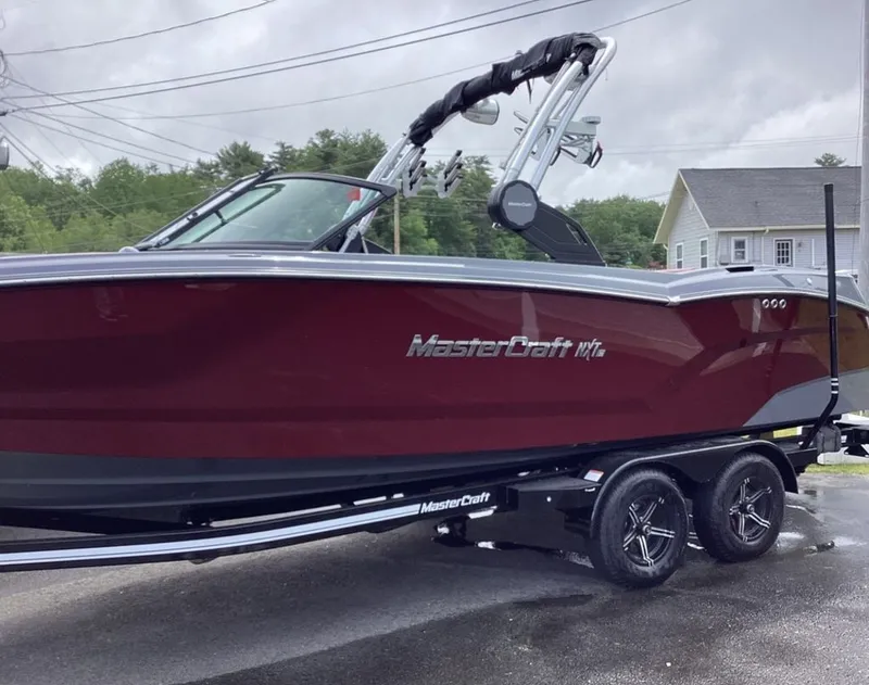 The Image of MasterCraft NXT24 2023 - 1