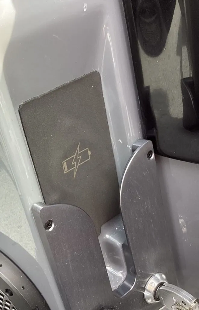 Slide: The Image of MasterCraft NXT24 2023 - 14