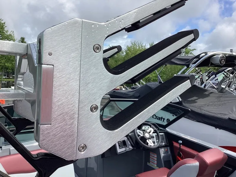 Slide: The Image of MasterCraft NXT24 2023 - 17