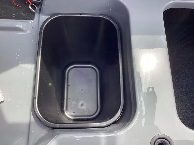 Slide: The Image of MasterCraft NXT24 2023 - 18