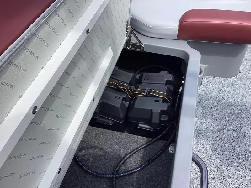 Slide: The Image of MasterCraft NXT24 2023 - 20