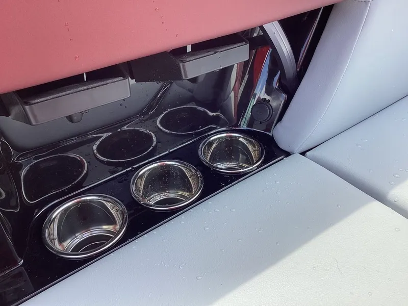 Slide: The Image of MasterCraft NXT24 2023 - 21