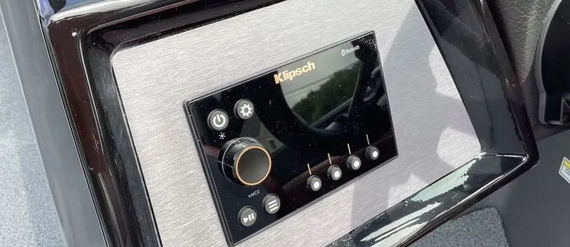 Slide: The Image of MasterCraft NXT24 2023 - 31