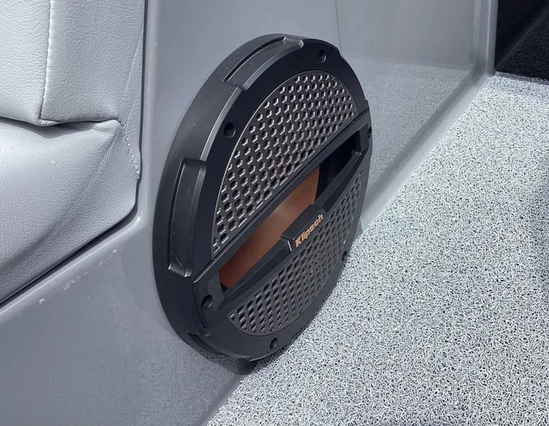 Slide: The Image of MasterCraft NXT24 2023 - 33