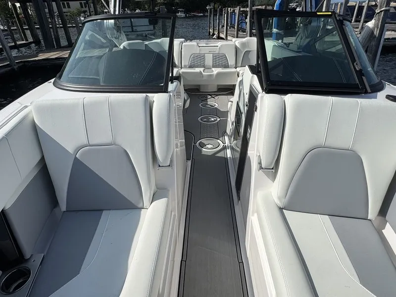 Slide: The Image of MasterCraft X22 2024 - 16