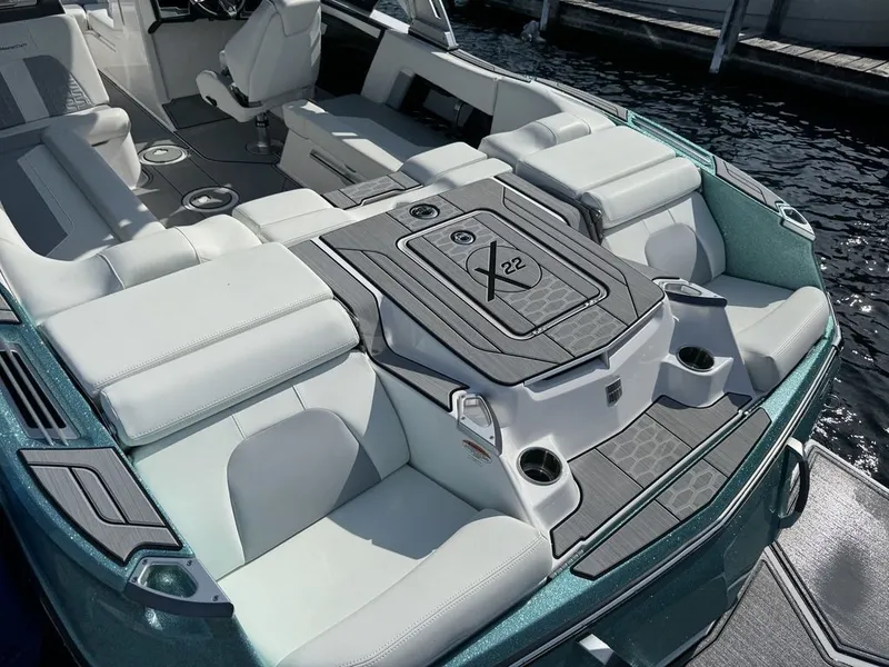 Slide: The Image of MasterCraft X22 2024 - 4