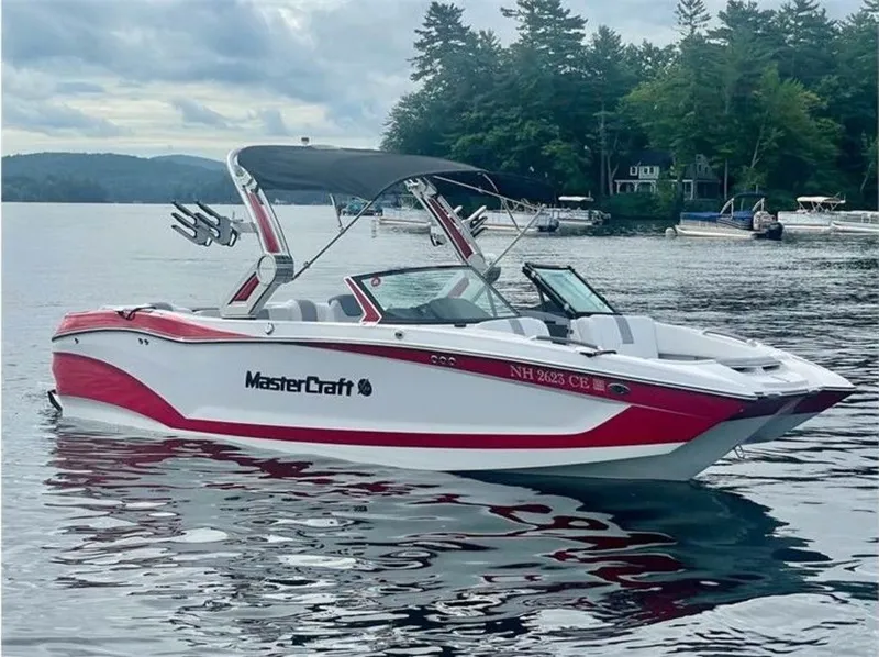 Slide: The Image of MasterCraft X24 2022 - 3