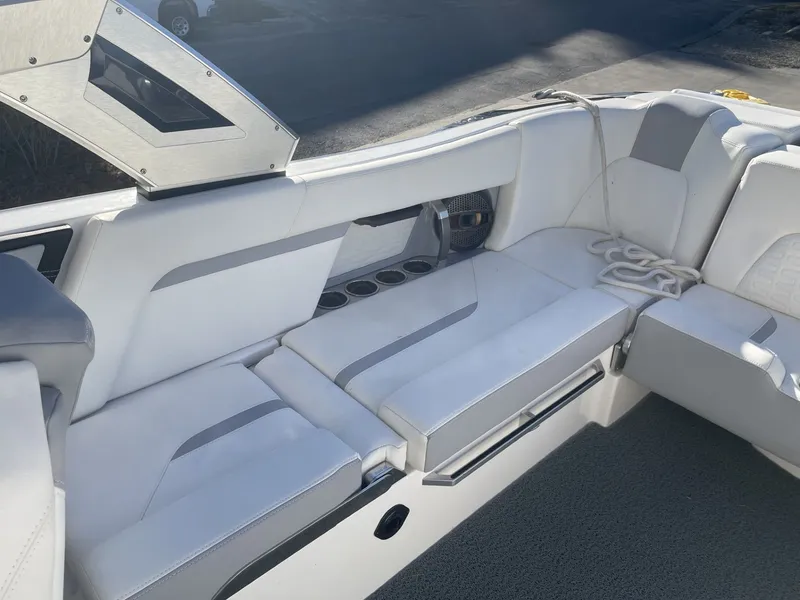 Slide: The Image of MasterCraft X24 2023 - 22