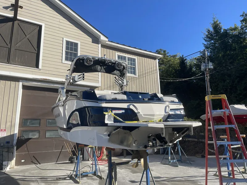 Slide: The Image of MasterCraft X24 2023 - 26