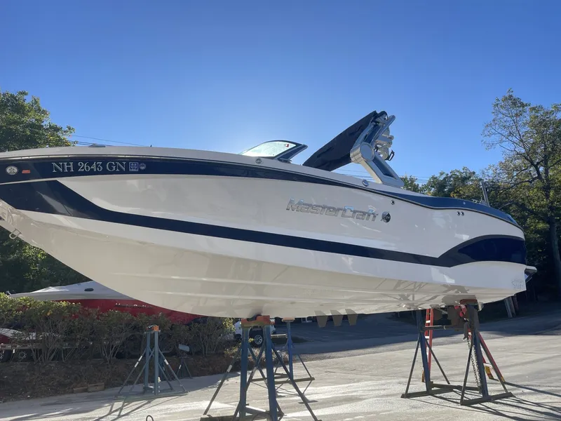 Slide: The Image of MasterCraft X24 2023 - 4