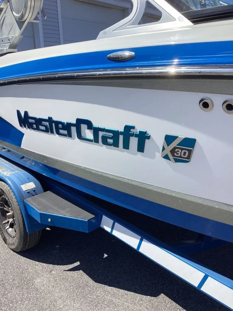 Slide: The Image of MasterCraft X30 2014 - 3
