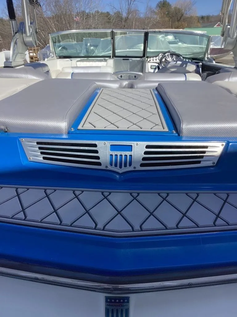 Slide: The Image of MasterCraft X30 2014 - 8