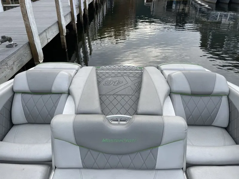 Slide: The Image of MasterCraft X46 2015 - 2