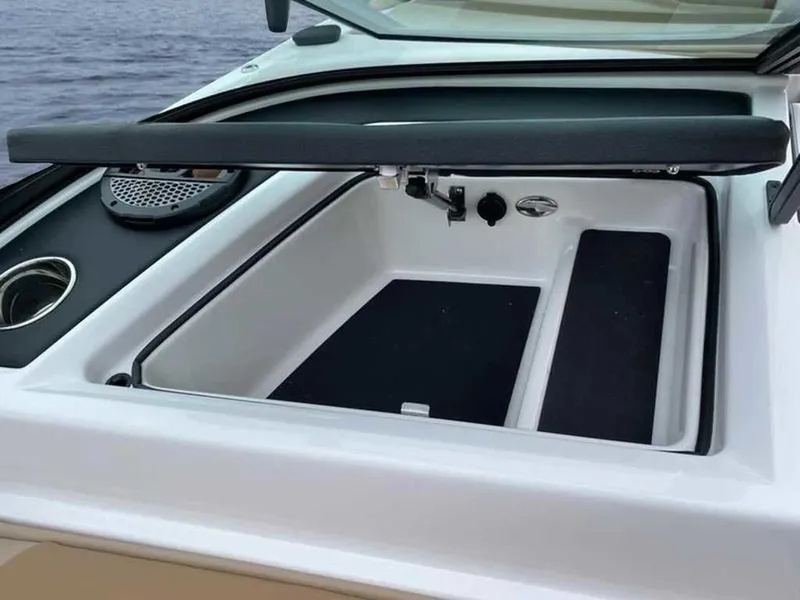 Slide: The Image of MasterCraft XT22 T 2023 - 18