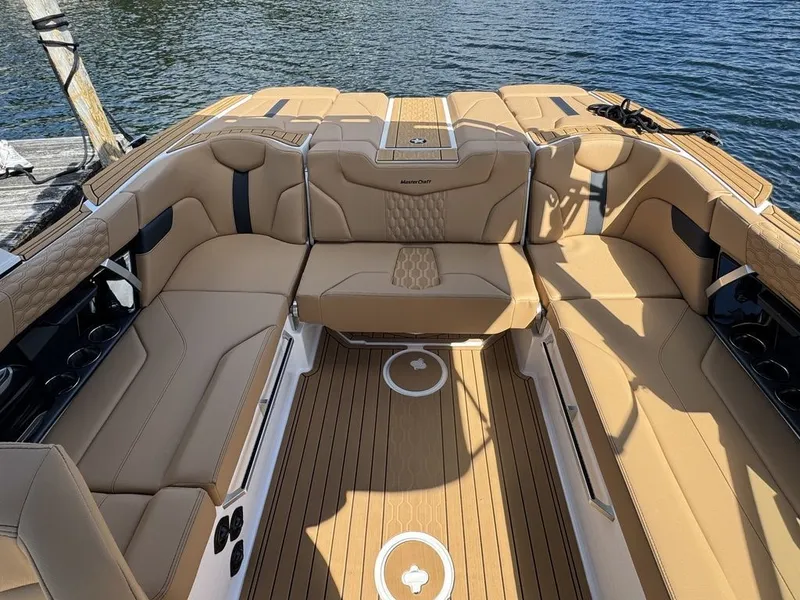 Slide: The Image of MasterCraft XT22 T 2026 - 14