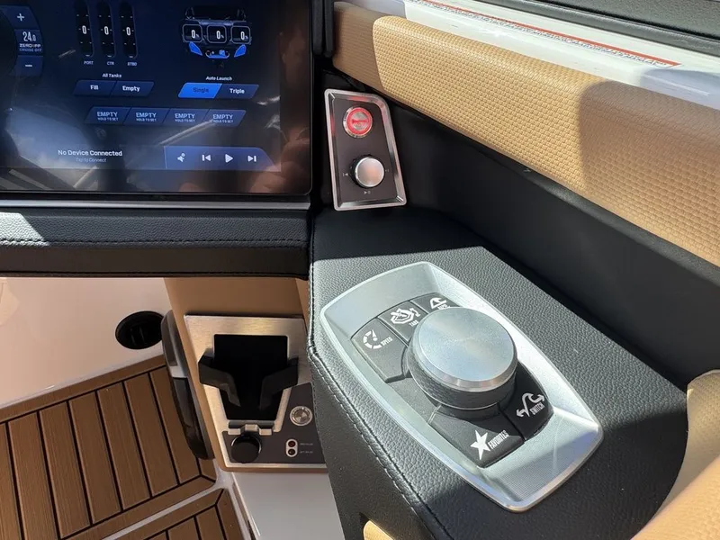 Slide: The Image of MasterCraft XT22 T 2026 - 23