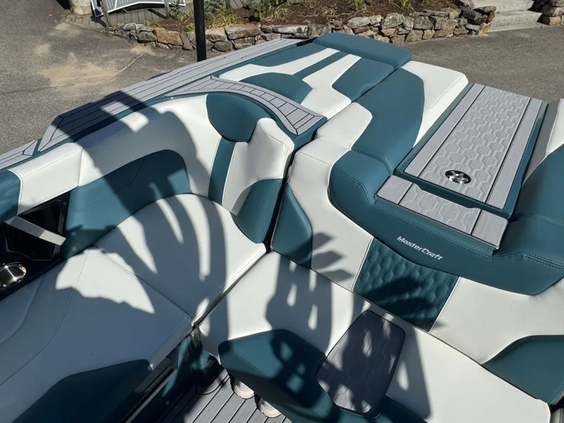 Slide: The Image of MasterCraft XT23 2026 - 14