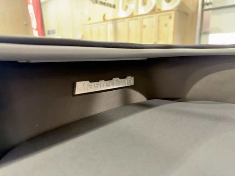 Slide: The Image of MasterCraft XT23 2026 - 14