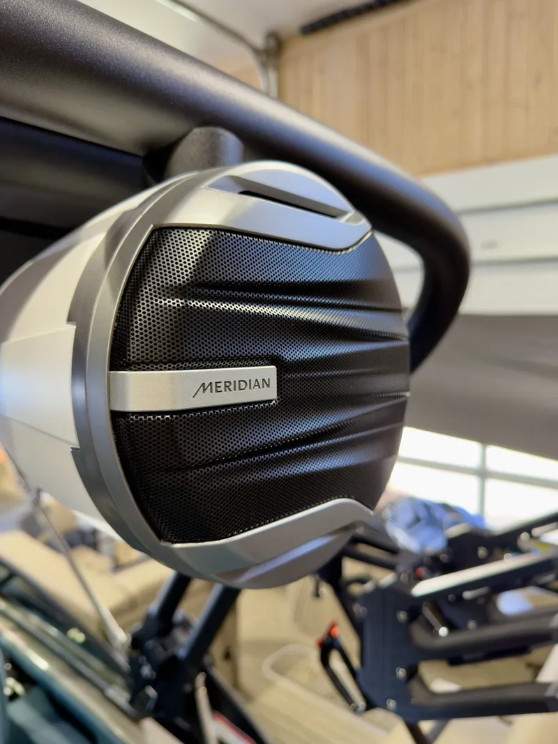 Slide: The Image of MasterCraft XT23 2026 - 16