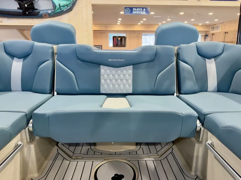 Slide: The Image of MasterCraft XT23 2026 - 5