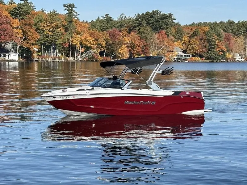 Slide: The Image of MasterCraft XT23 2023 - 5