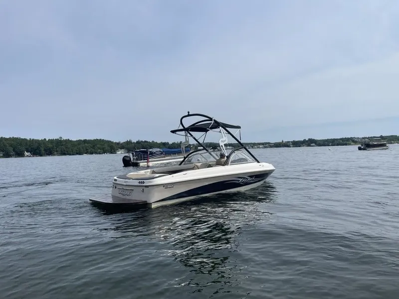 Slide: The Image of Tigé 20i 2006 - 13