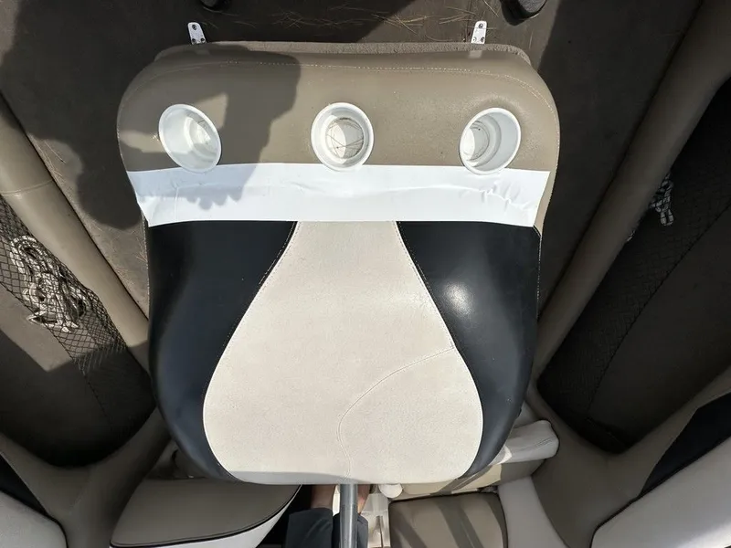 Slide: The Image of Tigé 20i 2006 - 25