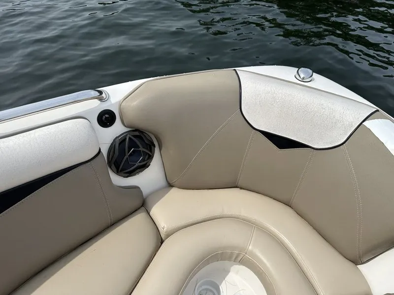 Slide: The Image of Tigé 20i 2006 - 27