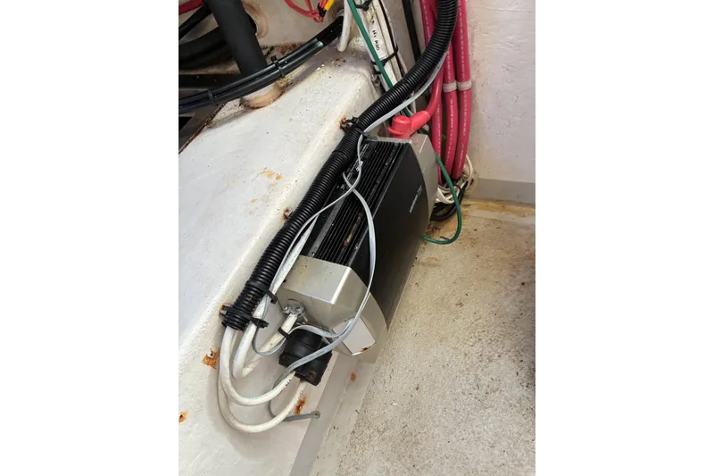 Slide: The Image of Electrical wiring and components inside a 2000 Calvin Beal COI PASSENGER boat. - 20