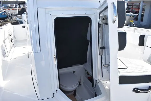 Slide: The Image of Blackfin 252 CC 2025 - 54