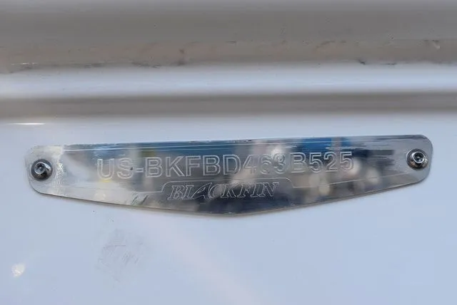 Slide: The Image of Blackfin 252 CC 2025 - 78