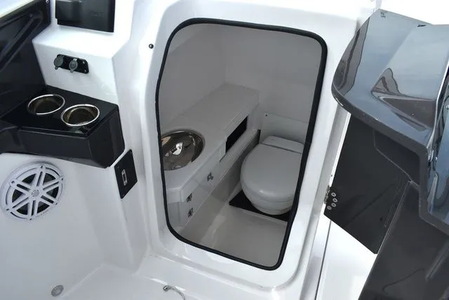 Slide: The Image of Blackfin 272 DC 2025 - 11