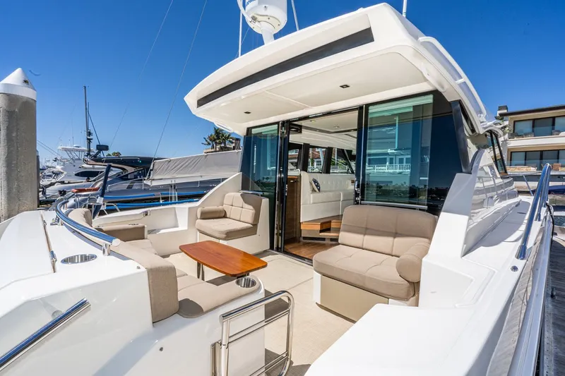 Slide: The Image of Tiara C44 Coupe 2015 - 18