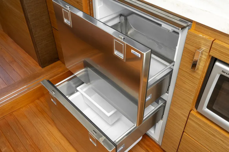 Slide: The Image of Tiara C44 Coupe 2015 - 30