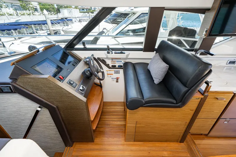 Slide: The Image of Tiara C44 Coupe 2015 - 35