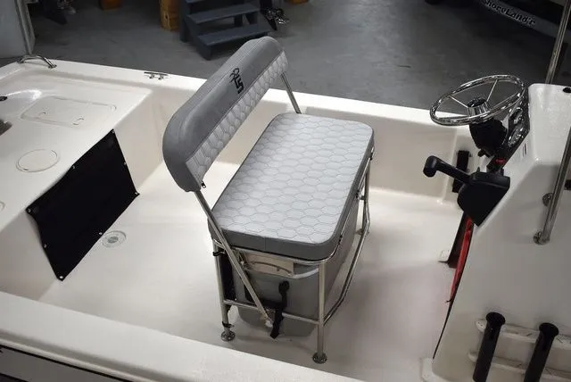 Slide: The Image of Carolina E20 JVX Center Console 2025 - 8